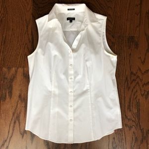 Talbots Sleeveless Wrinkle Resistant Button Down